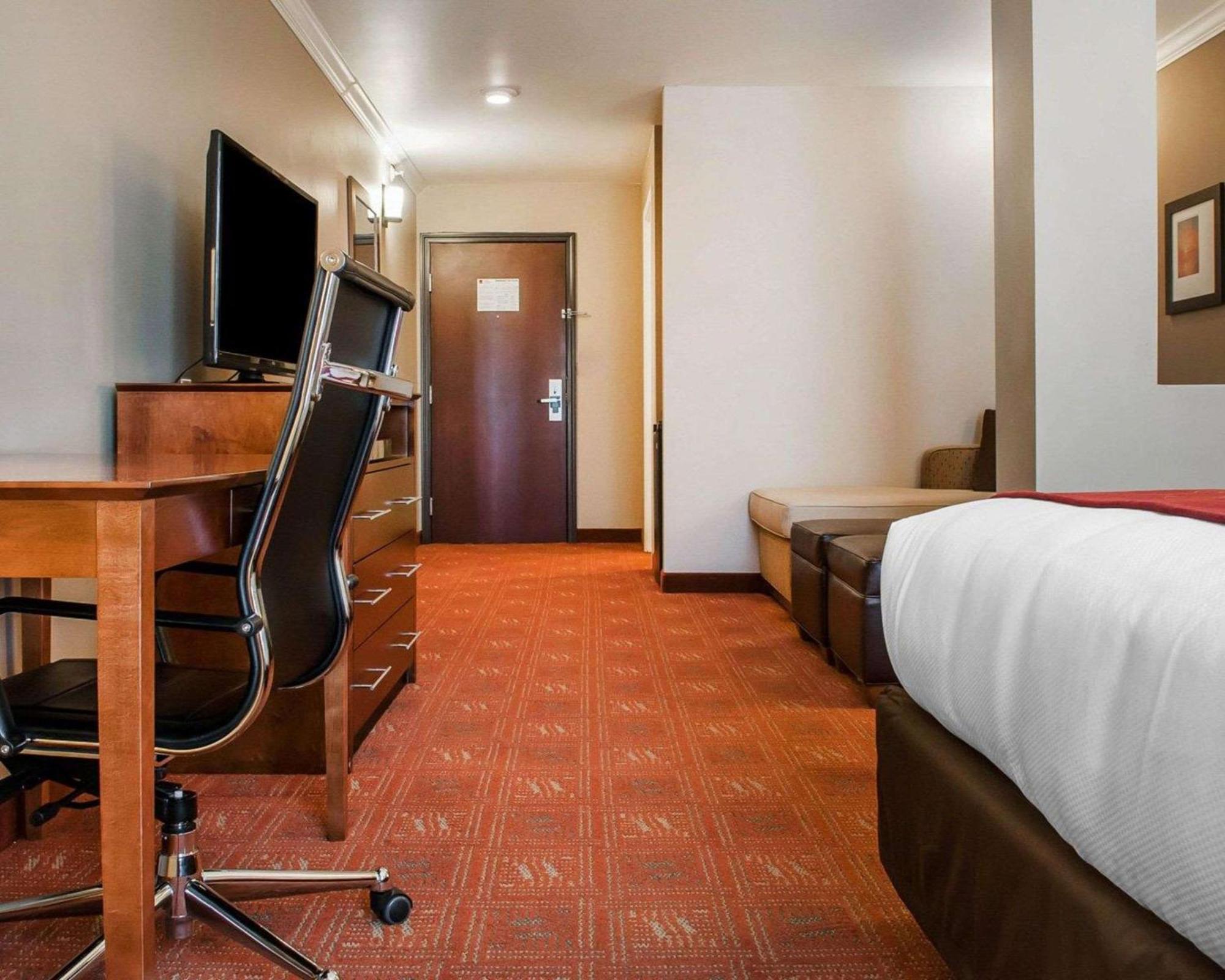 Comfort Suites Farmington Exteriér fotografie
