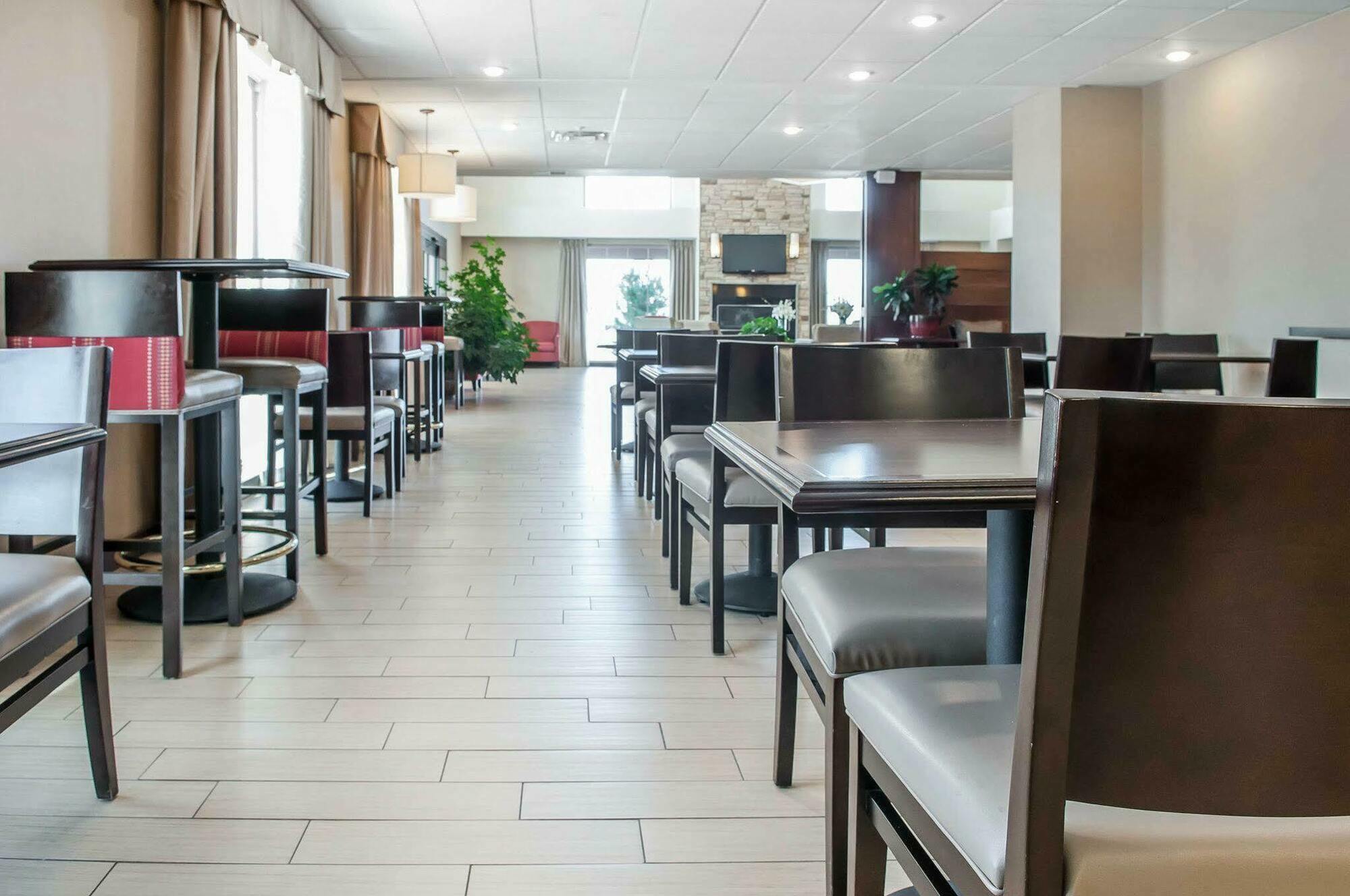 Comfort Suites Farmington Exteriér fotografie