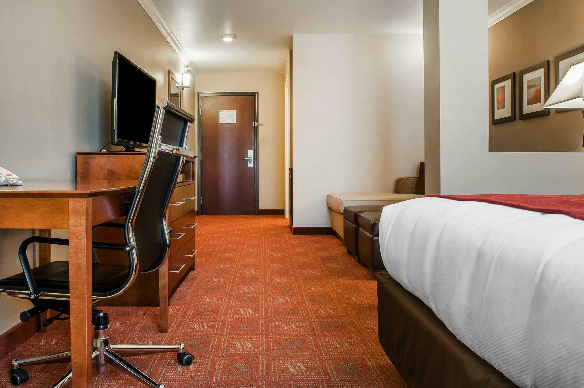 Comfort Suites Farmington Exteriér fotografie
